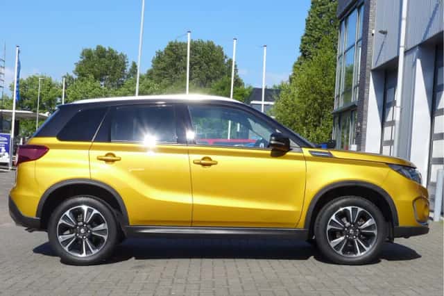 Suzuki Vitara (2020) thumbnail 6