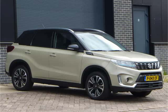Suzuki Vitara (2022) thumbnail 4
