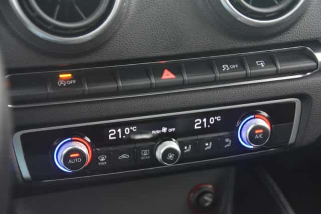 Audi A3 (2016) thumbnail 15