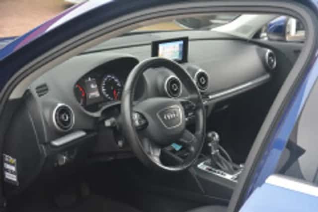 Audi A3 (2016) thumbnail 5