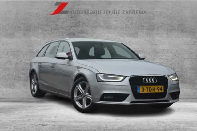 Audi A4 (2014) thumbnail 2