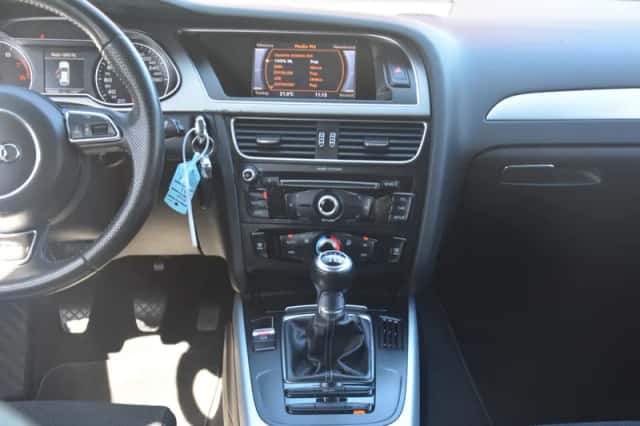 Audi A4 (2012) thumbnail 18