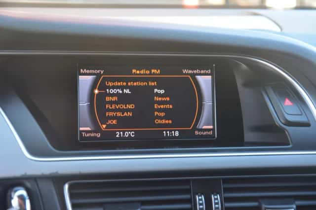 Audi A4 (2012) thumbnail 21