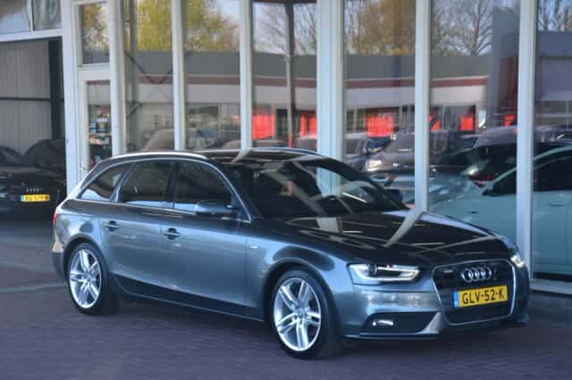 Audi A4 (2012) thumbnail 27