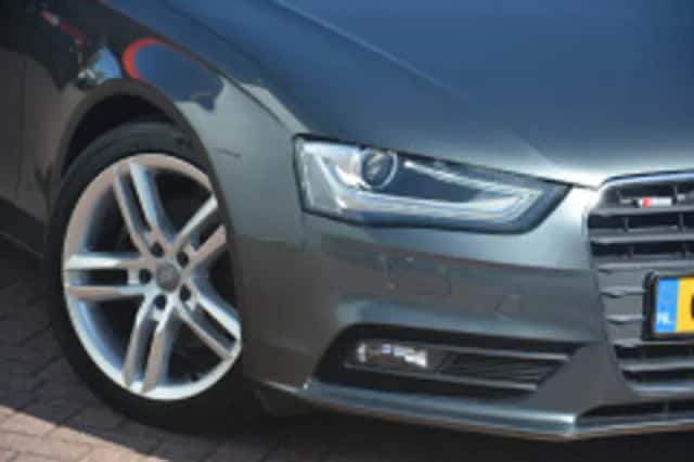 Audi A4 (2012) thumbnail 5