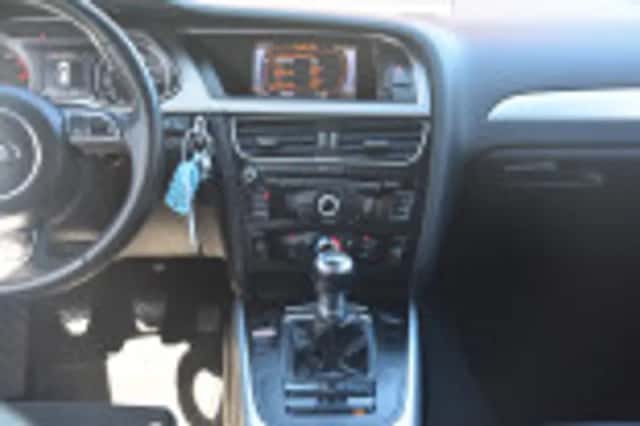 Audi A4 (2012) thumbnail 45