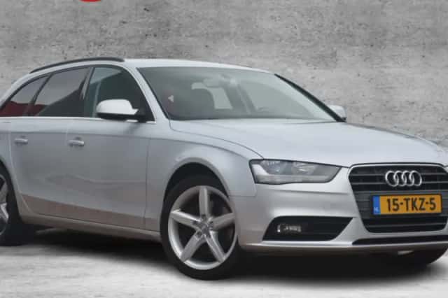 Audi A4 (2012) thumbnail 1