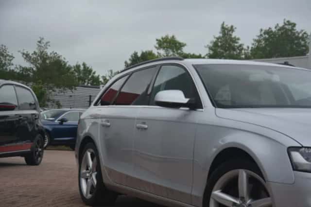 Audi A4 (2012) thumbnail 3