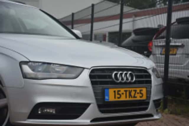 Audi A4 (2012) thumbnail 5