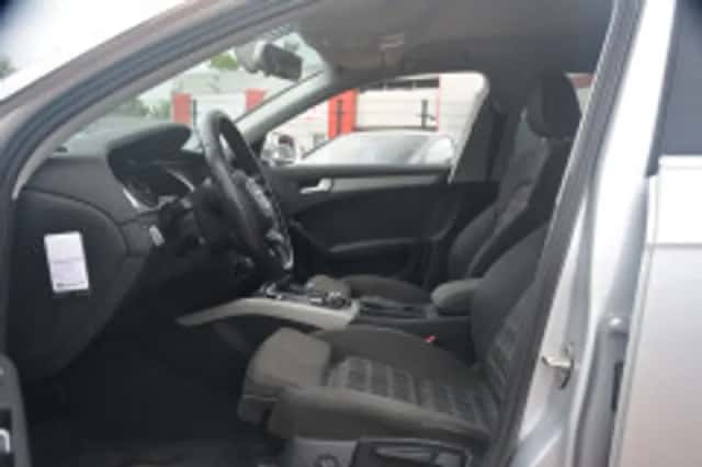 Audi A4 (2012) thumbnail 6