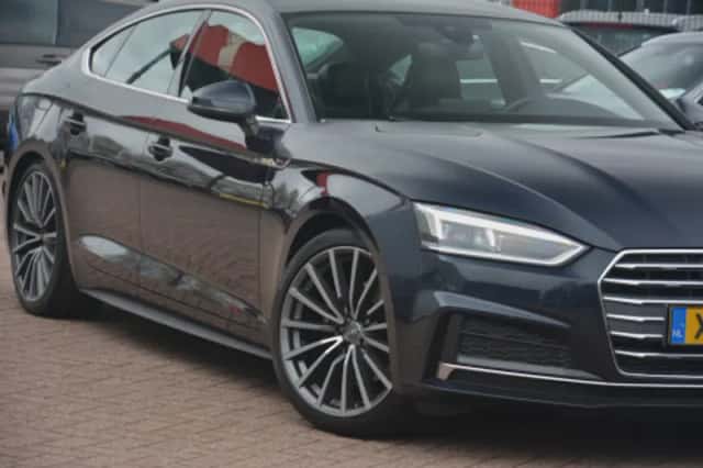 Audi A5 (2019) thumbnail 3