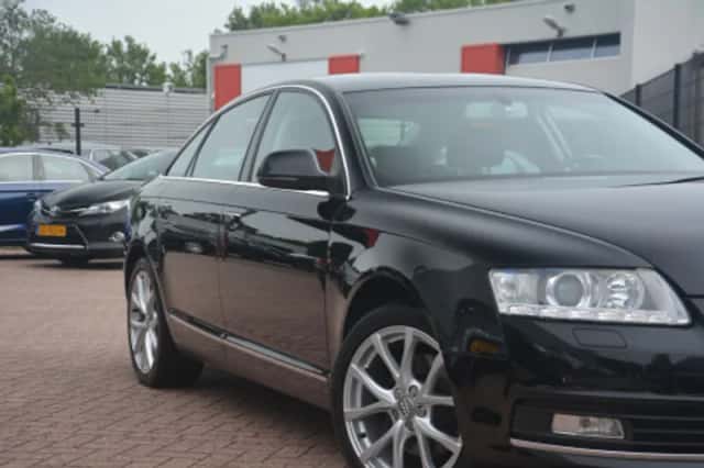 Audi A6 (2010) thumbnail 3