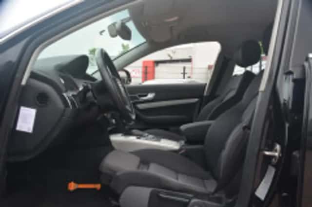 Audi A6 (2010) thumbnail 6