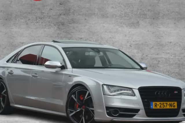 Audi A8 (2013) thumbnail 1