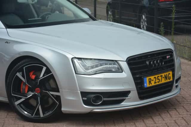 Audi A8 (2013) thumbnail 3
