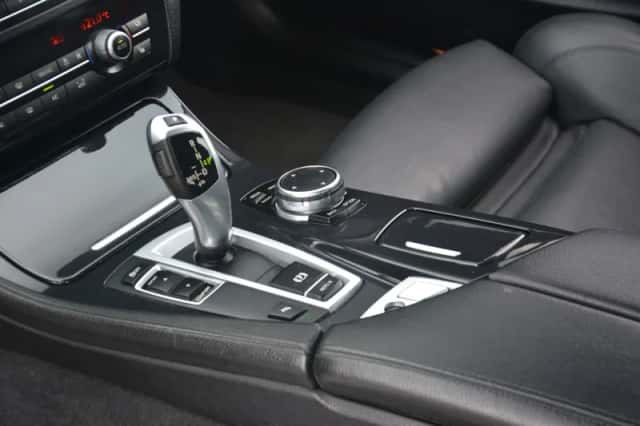 BMW 5-Serie (2016) thumbnail 16