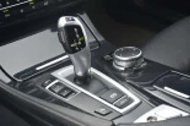 BMW 5-Serie (2016) thumbnail 54