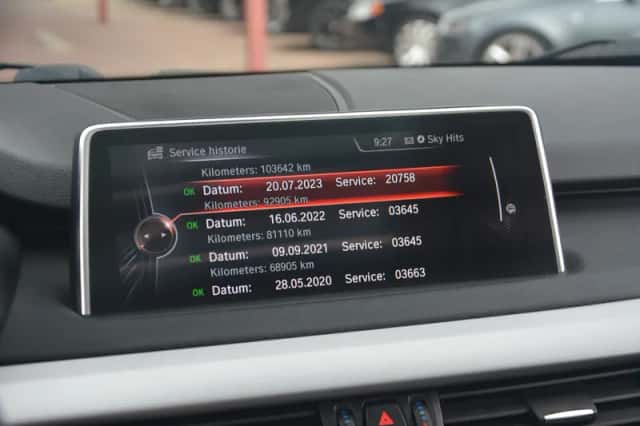 BMW X5 (2015) thumbnail 31