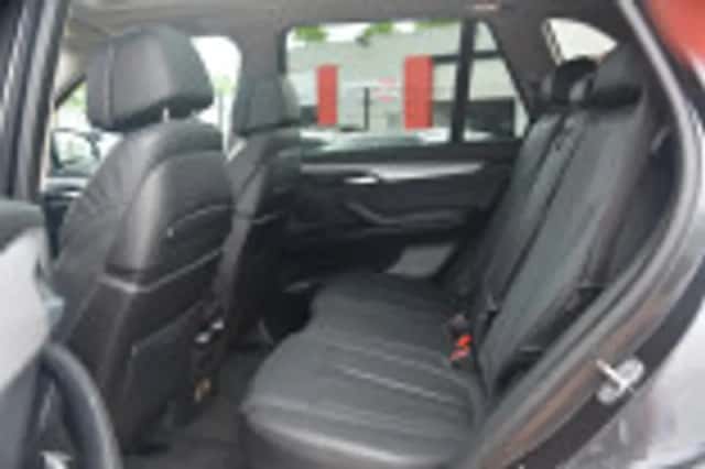 BMW X5 (2015) thumbnail 58