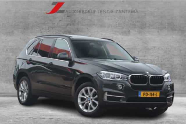 BMW X5 (2015) thumbnail 88