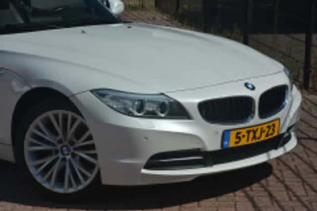 BMW Z4 (2014) thumbnail 5
