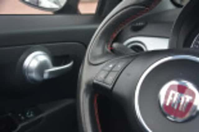 Fiat 500C (2015) thumbnail 59