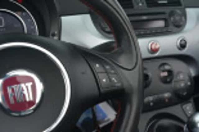 Fiat 500C (2015) thumbnail 60
