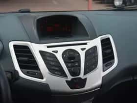Ford Fiesta (2012) thumbnail 19