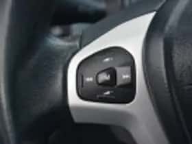 Ford Fiesta (2012) thumbnail 46