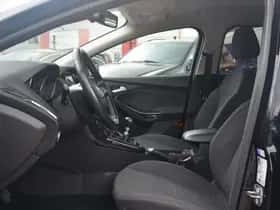 Ford Focus (2014) thumbnail 11