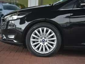 Ford Focus (2014) thumbnail 40