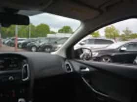 Ford Focus (2014) thumbnail 62