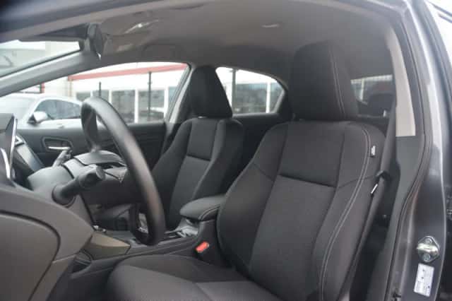 Honda Civic (2016) thumbnail 11