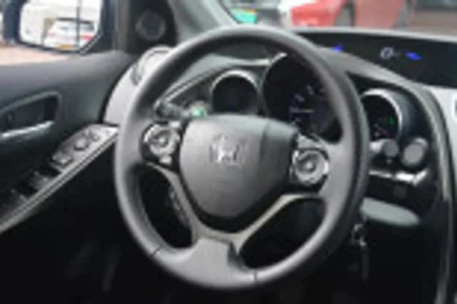 Honda Civic (2016) thumbnail 55