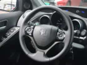 Honda Civic (2016) thumbnail 55