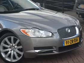 Jaguar XF (2008) thumbnail 11