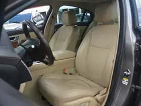 Jaguar XF (2008) thumbnail 14