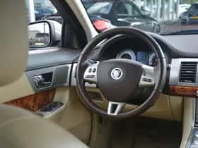 Jaguar XF (2008) thumbnail 18