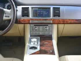 Jaguar XF (2008) thumbnail 20