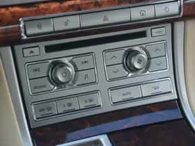 Jaguar XF (2008) thumbnail 24