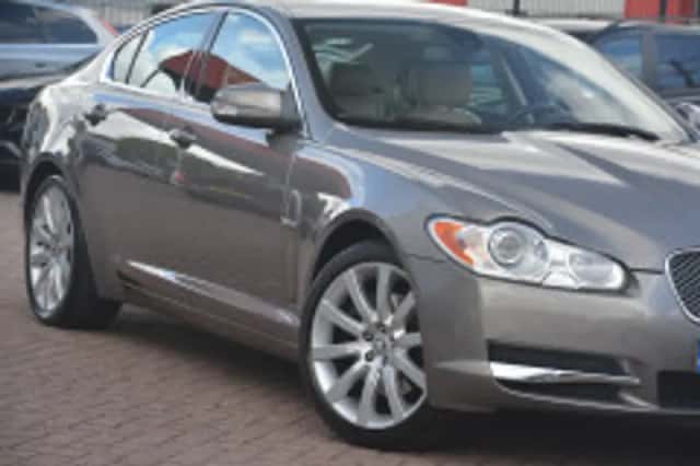 Jaguar XF (2008) thumbnail 4