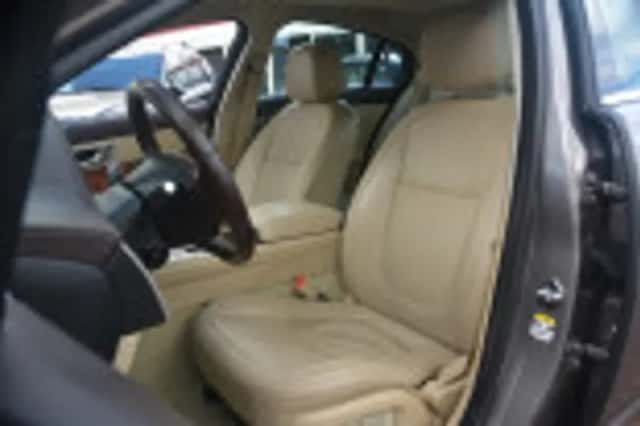 Jaguar XF (2008) thumbnail 54