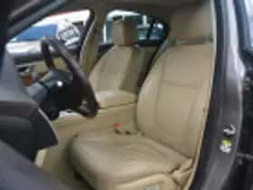 Jaguar XF (2008) thumbnail 54