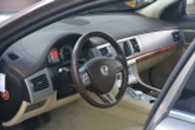 Jaguar XF (2008) thumbnail 55