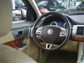 Jaguar XF (2008) thumbnail 58