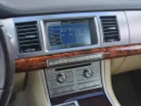 Jaguar XF (2008) thumbnail 61