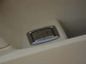 Jaguar XF (2008) thumbnail 69