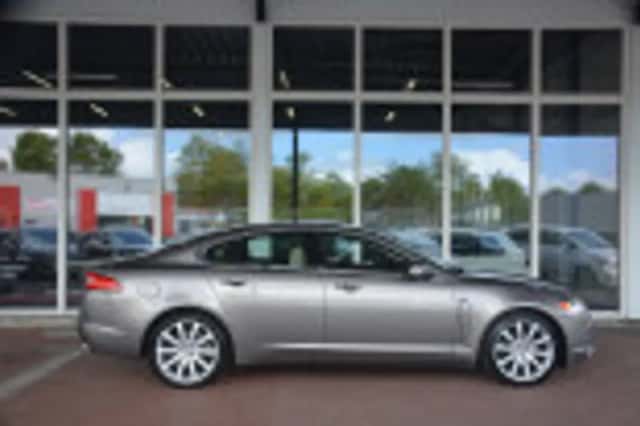 Jaguar XF (2008) thumbnail 78