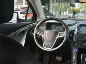 Opel Ampera thumbnail 16