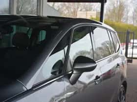 Opel Zafira (2017) thumbnail 45